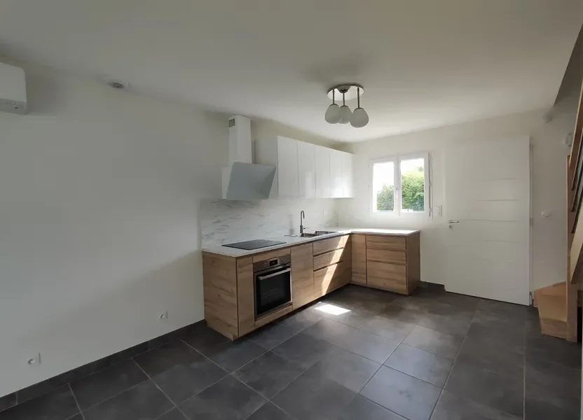 Maison Lotissement des Platanes à Campsas