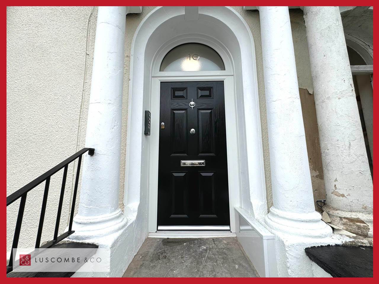 Flat Clytha Square in Newport