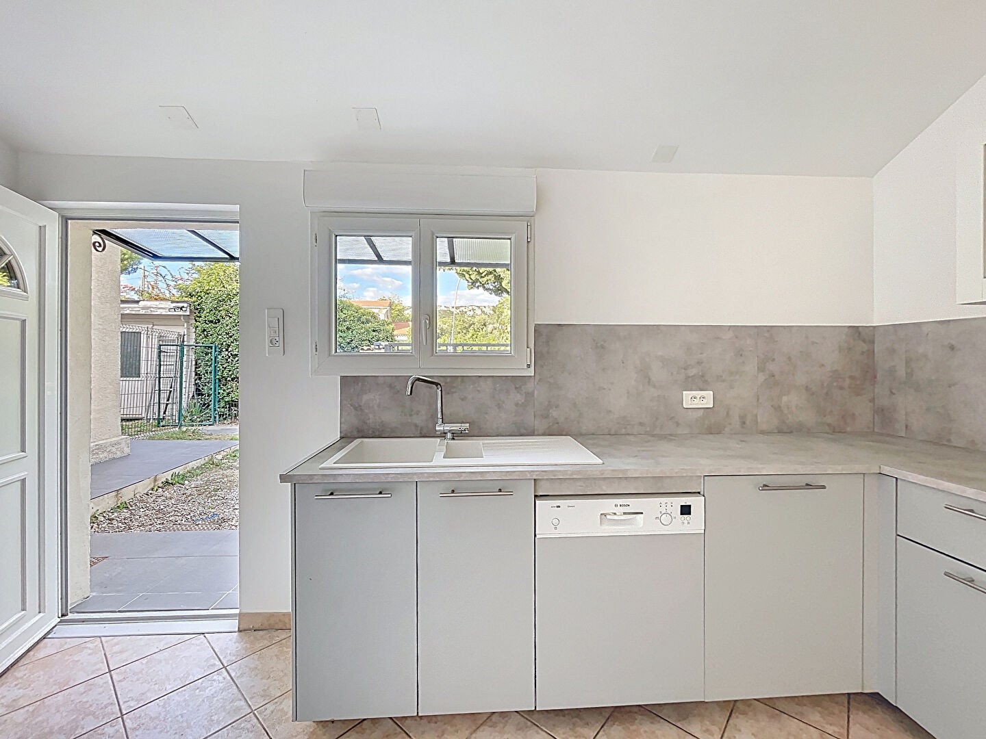 Maison Avenue Vincent de Forbin à La Fare-les-Oliviers
