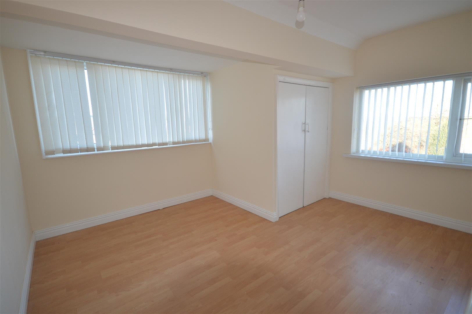 Flat Fryston Road in Wakefield