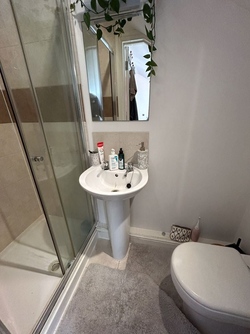 Flat Peveril Road in Nottingham