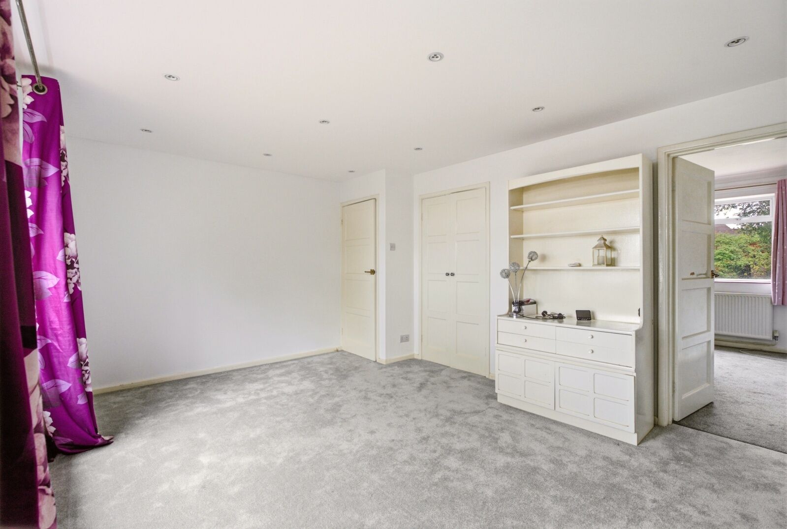 Flat Mandeville Drive in St Albans