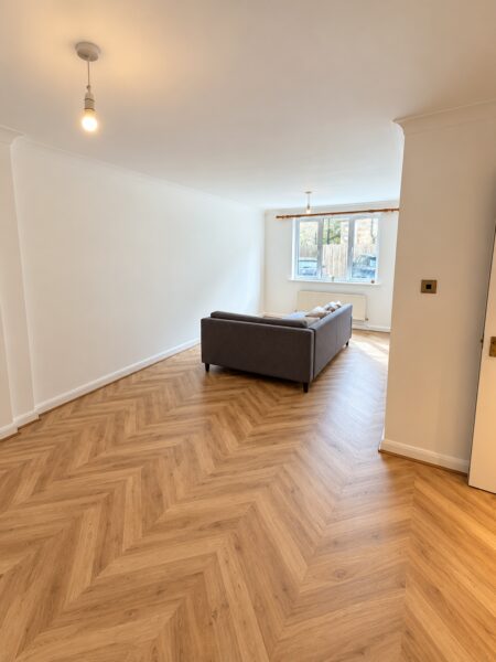 Flat Leeland Terrace in Greater London