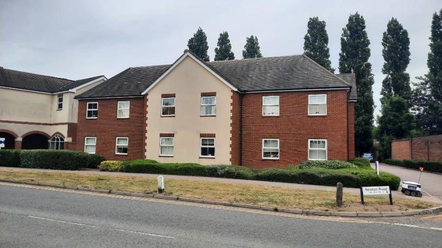 Flat Newton Road in Milton Keynes