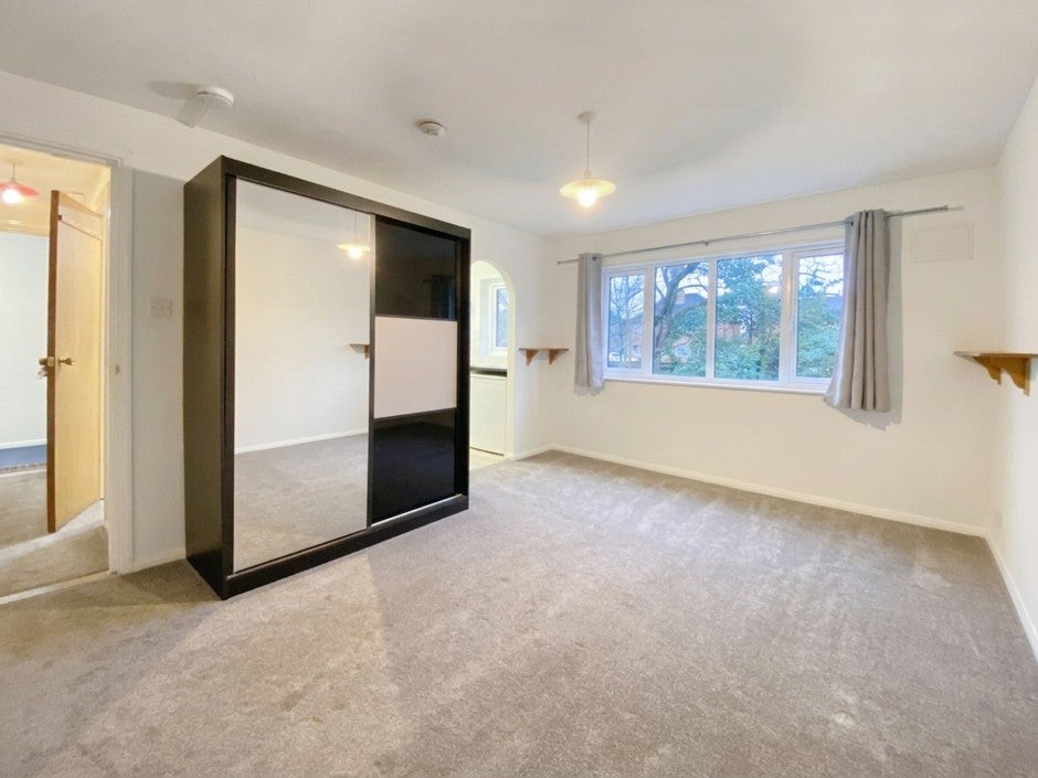 Flat Verona Close in Greater London