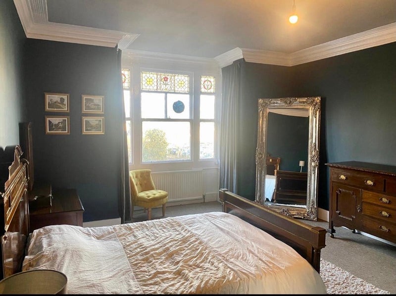 Room Manchester Road in Radcliffe