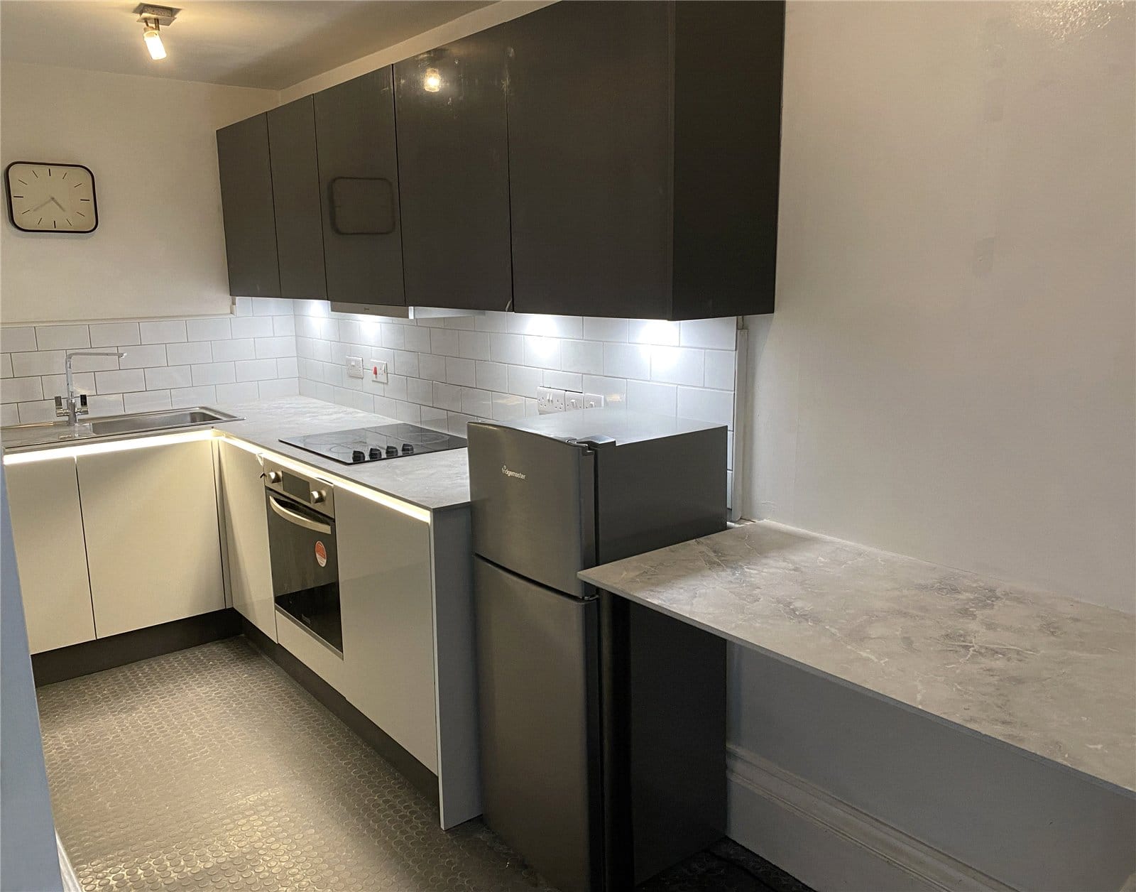 Flat Manvers Street in Bath