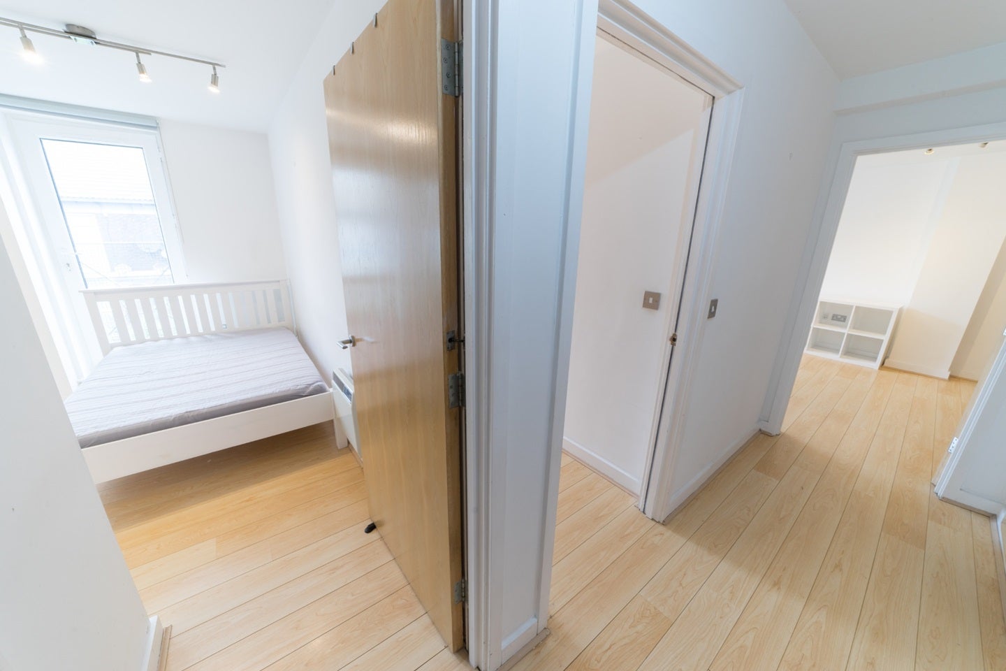Flat Mowlem Street in Greater London
