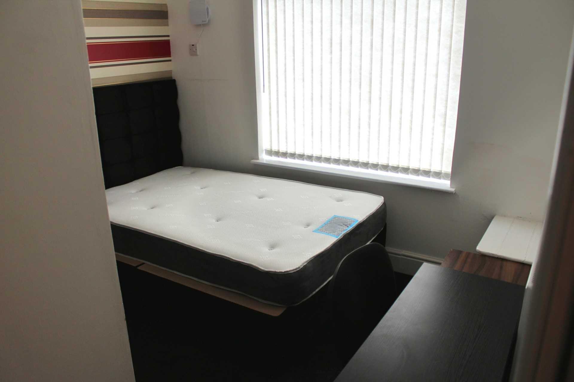 Flat Deyne Street in Salford