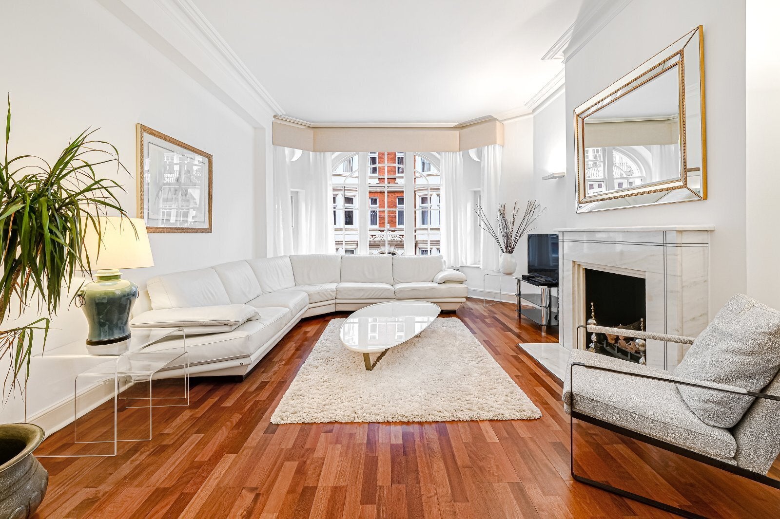 Flat Brompton Road in Greater London