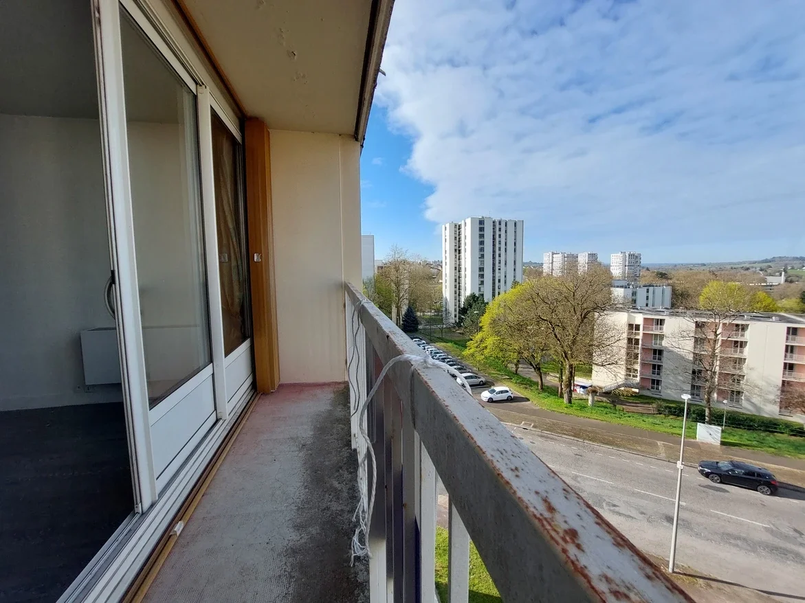 Flat Avenue du Président Vincent Auriol in Limoges
