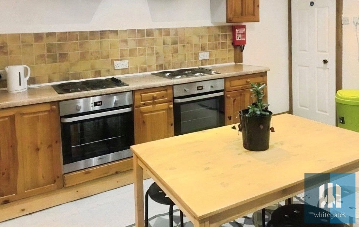 Flat Fitzwilliam Street in Kirklees