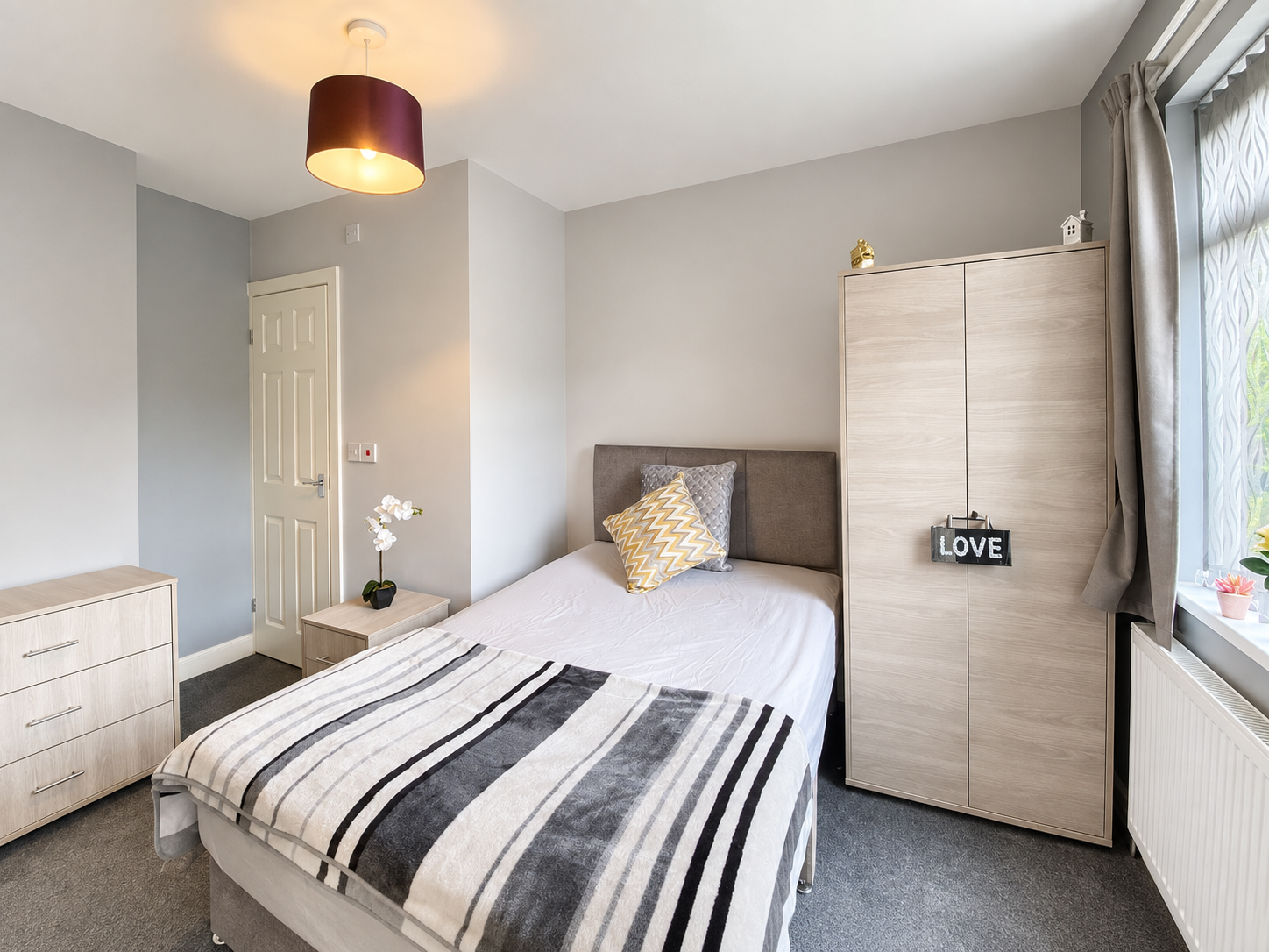 Flat Haslam Road in Doncaster