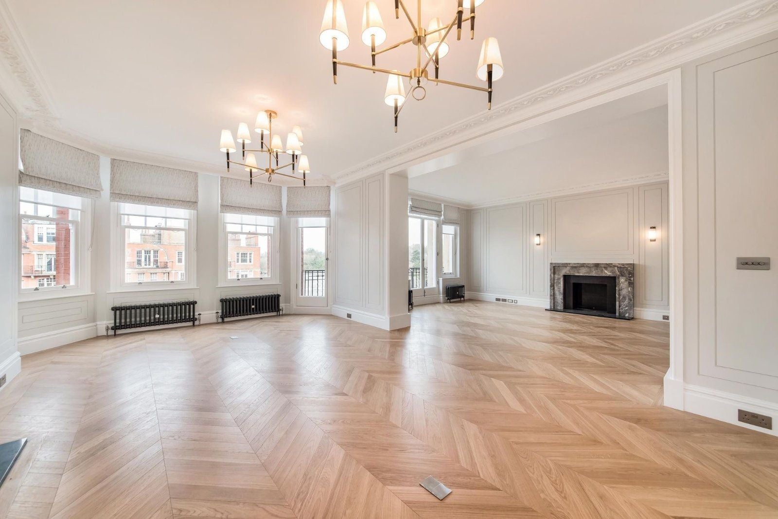 Flat Oakwood Court in Greater London