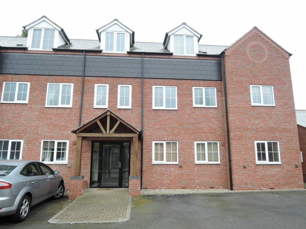Flat Platts Road in Dudley