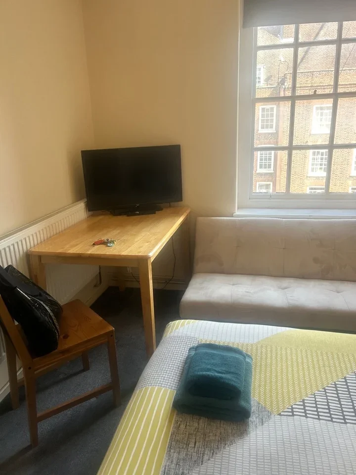 Room Penfold Street in City of Westminster