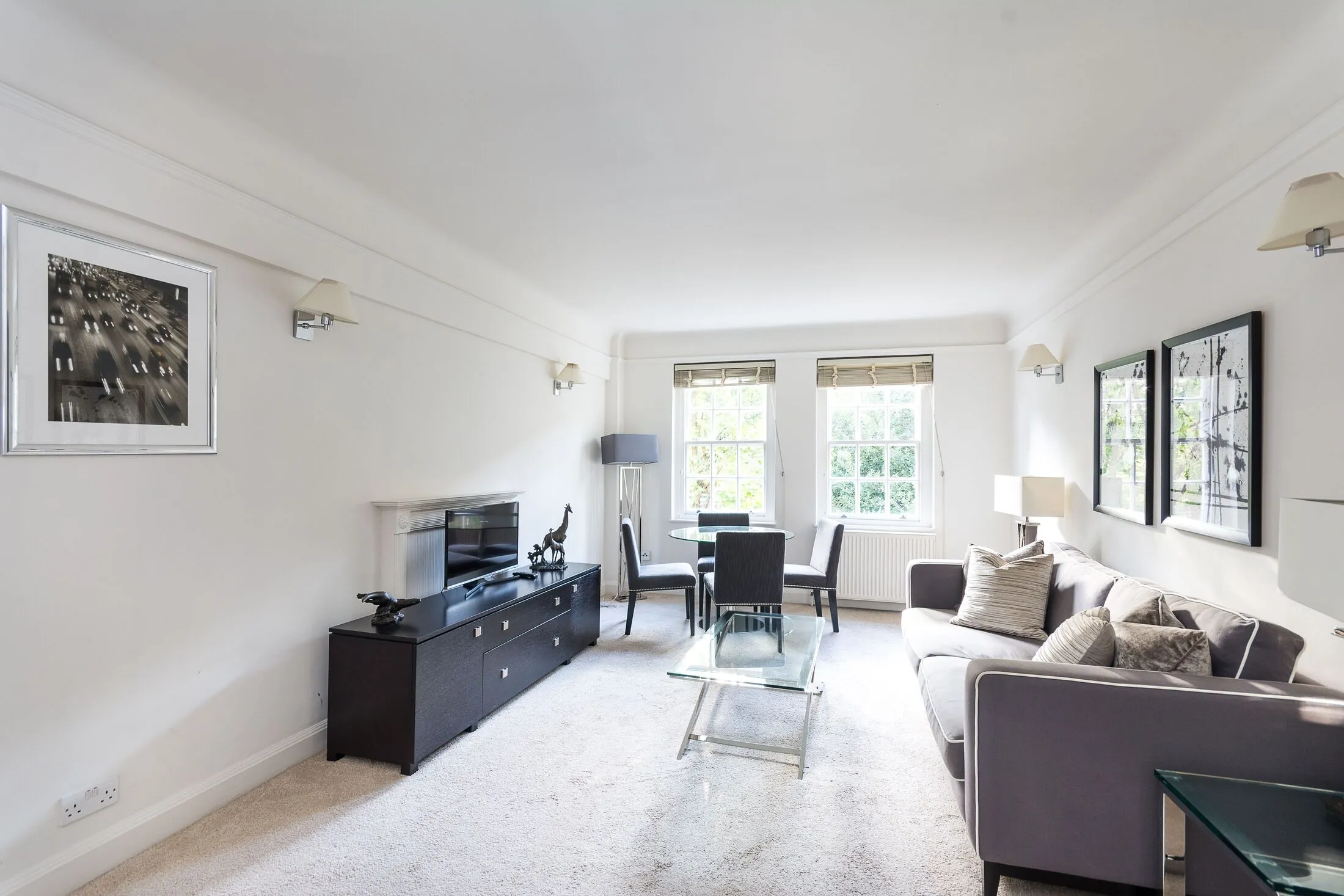 Flat Fulham Road in Greater London