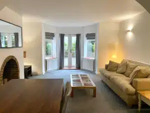 Flat Epsom Road in Guildford