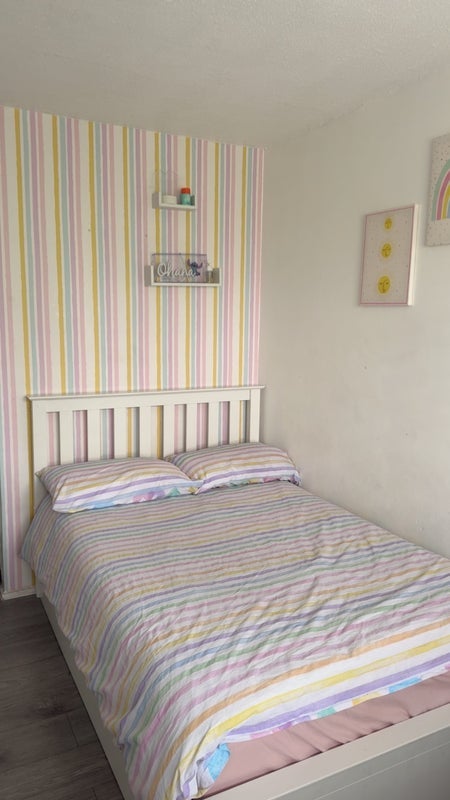 Room Tudor Road in Greater London