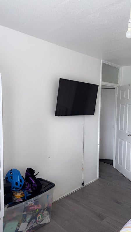 Room Tudor Road in Greater London