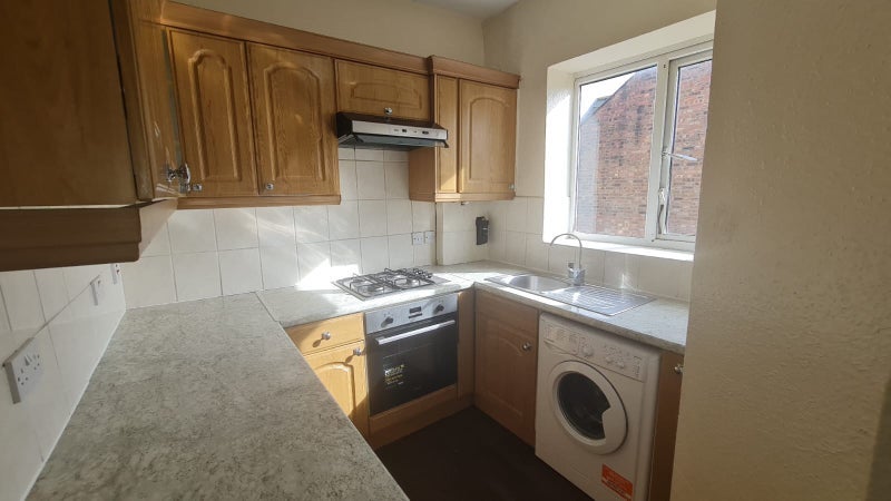 Flat Lordship Lane in Greater London
