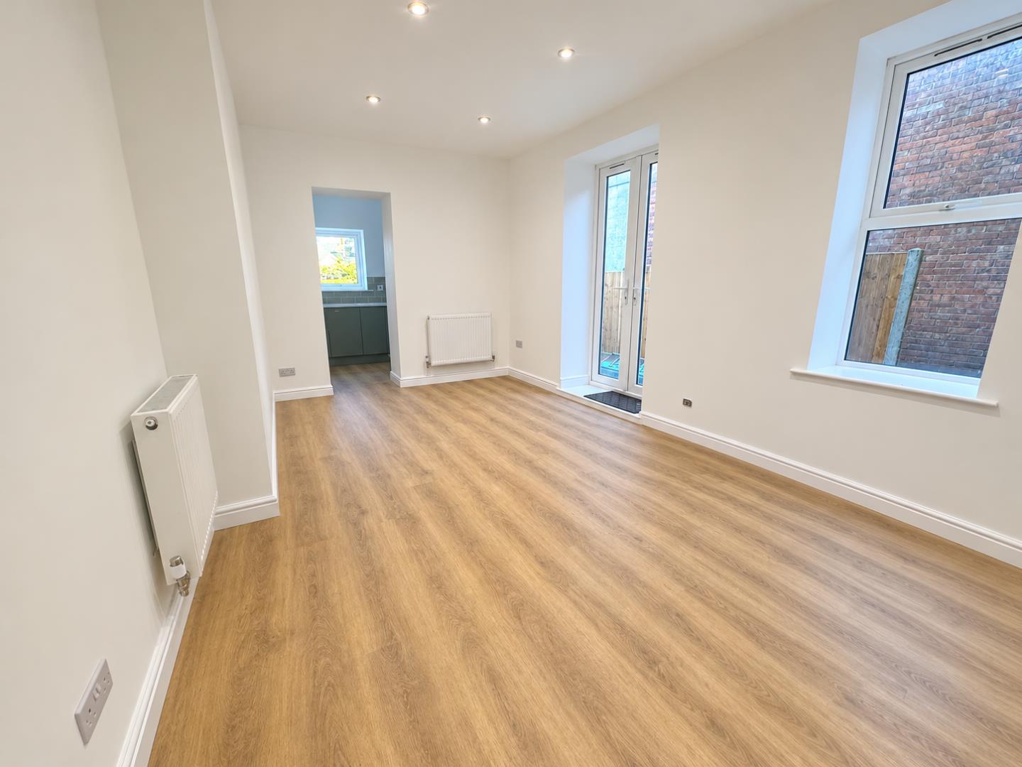 Flat Wear Bay Crescent in Folkestone and Hythe District