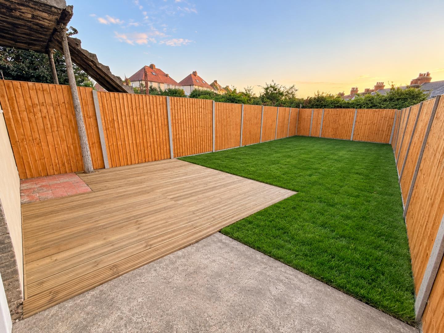 Flat Wear Bay Crescent in Folkestone and Hythe District