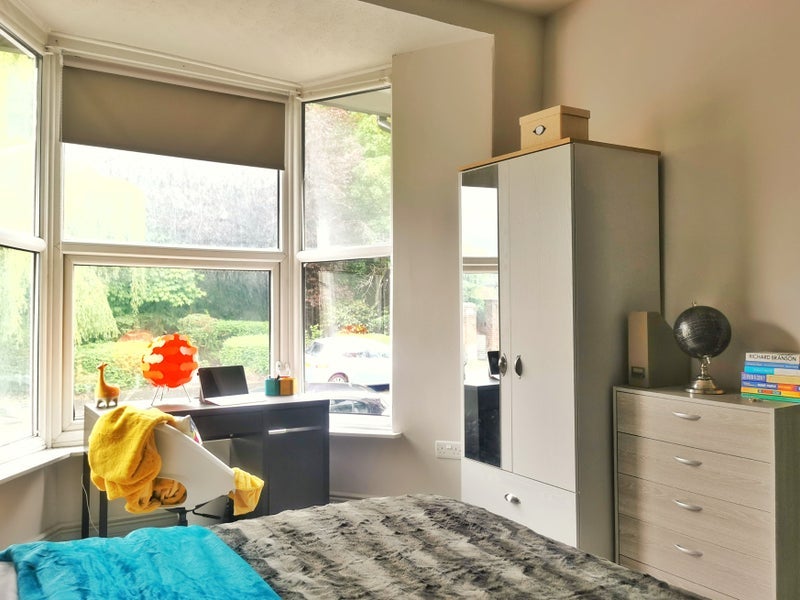 Room Broadway in Pontypridd