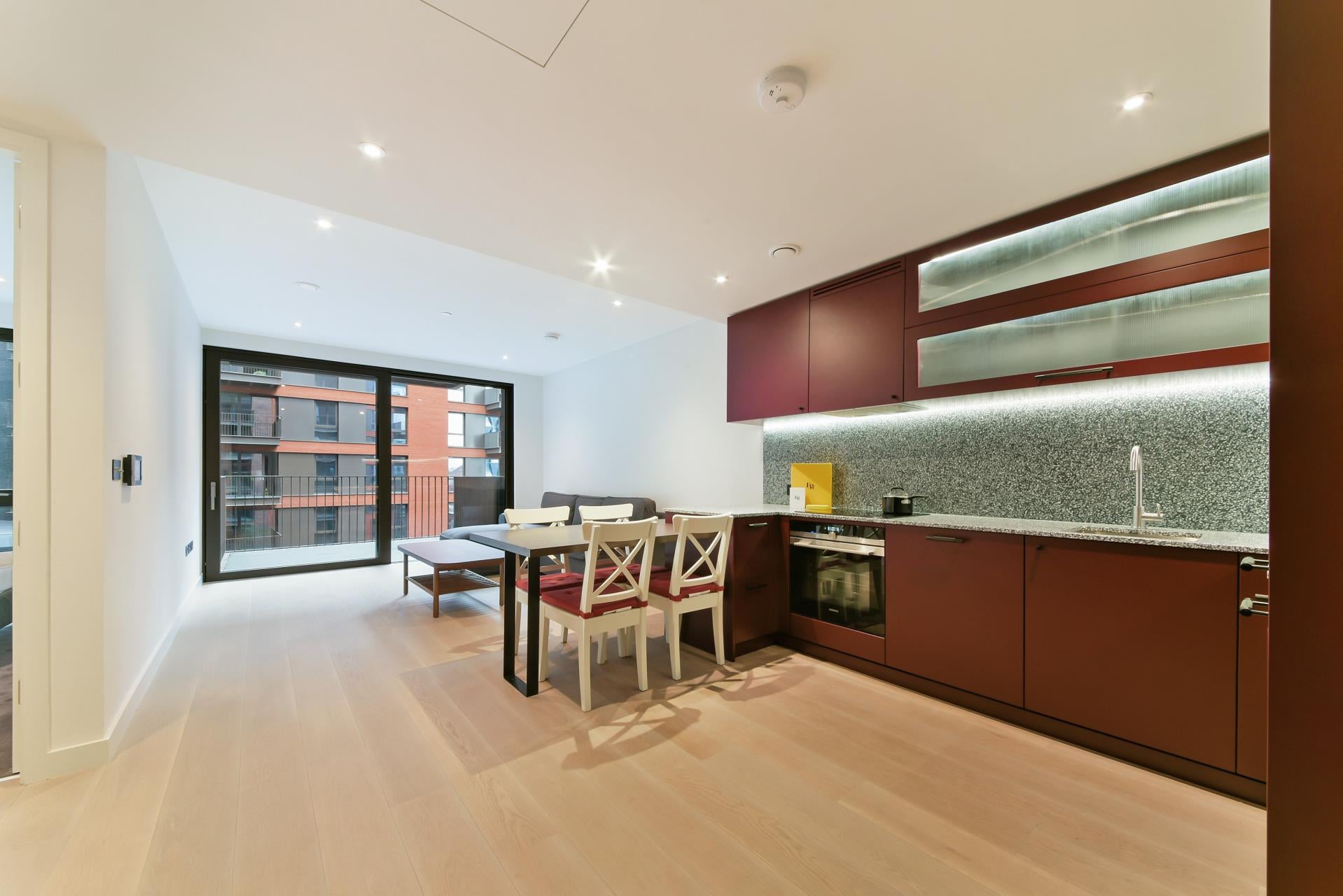 Flat New Union Square in Greater London