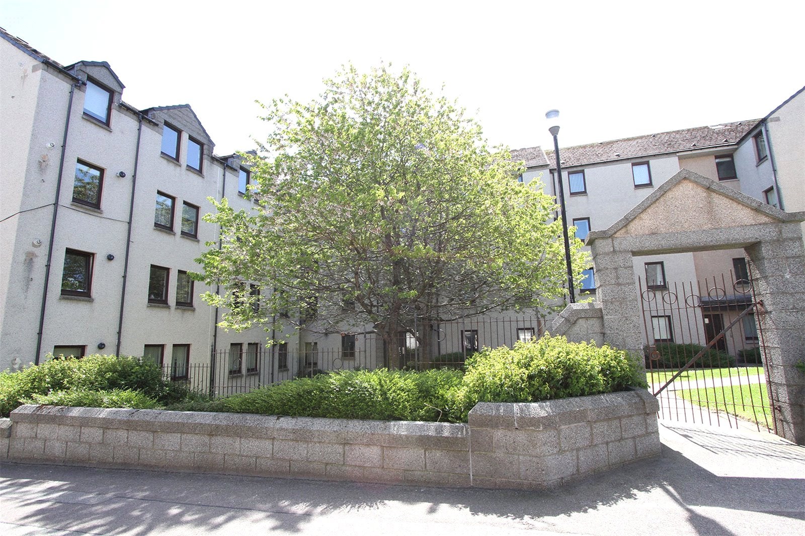 Flat Merkland Road East in Aberdeen City