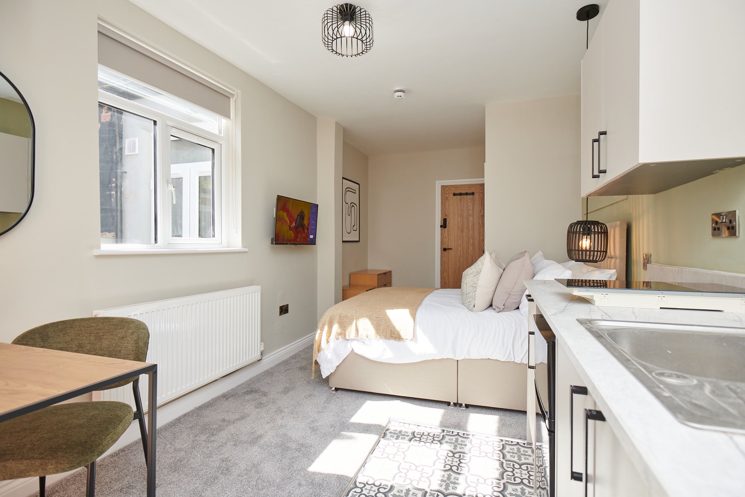 Room Hope Drive in Nottingham