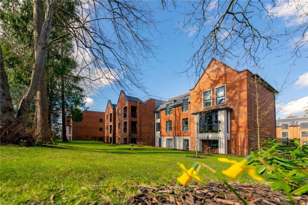 Flat Winchester Road in Basingstoke and Deane