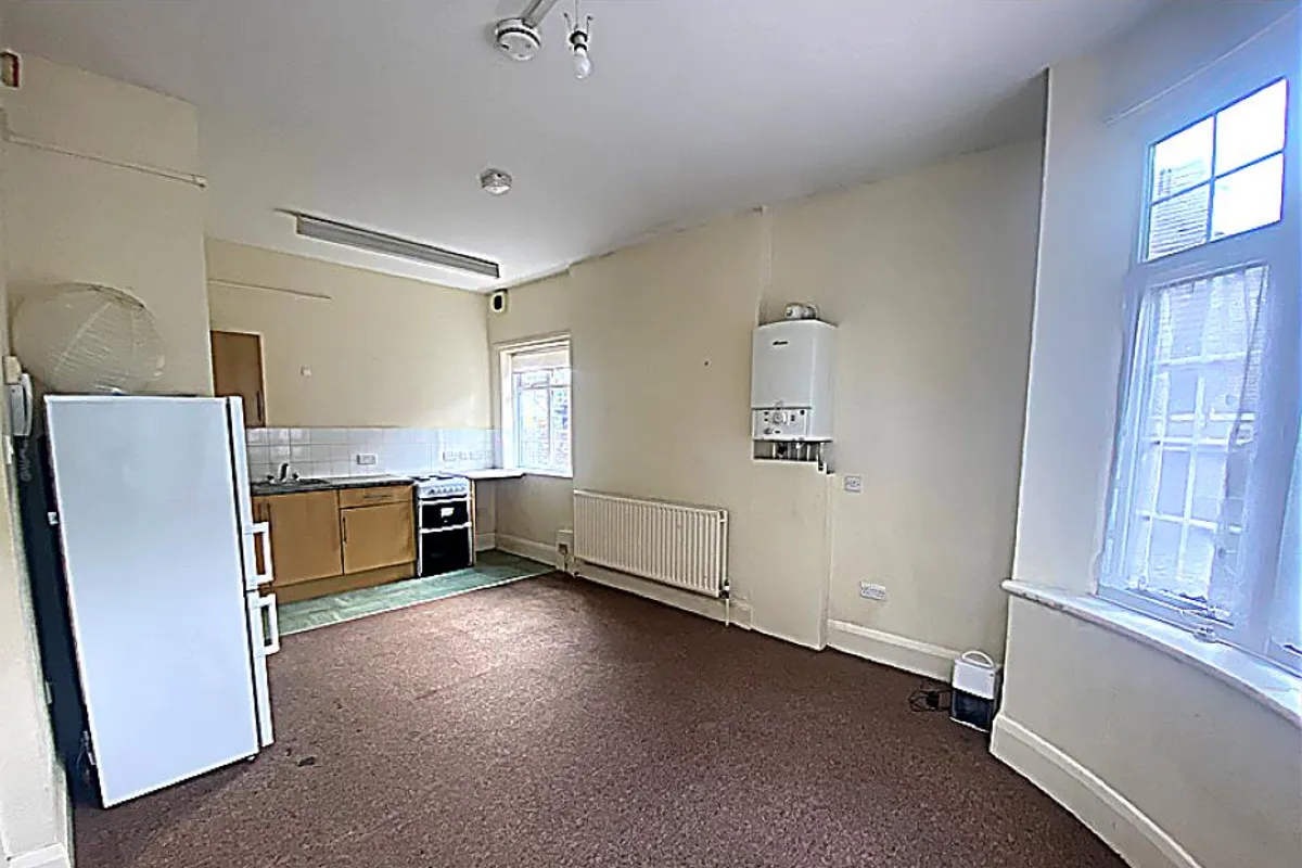 Flat Dalmally Gardens in Southampton