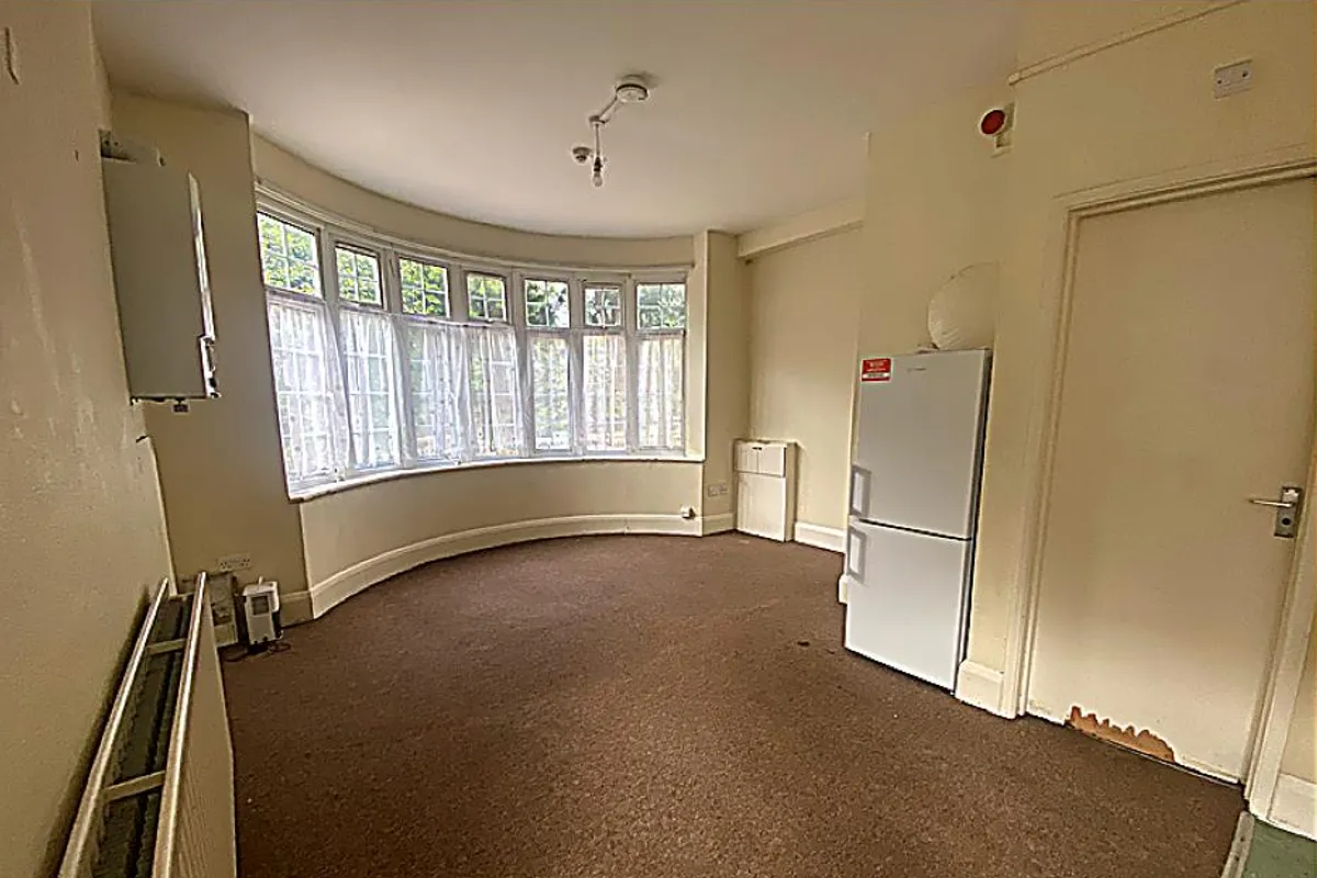 Flat Dalmally Gardens in Southampton
