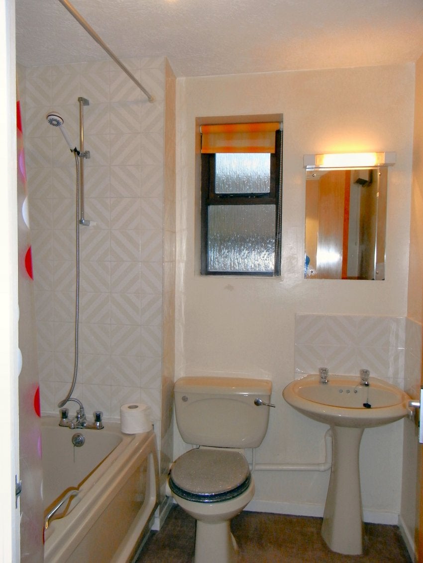 House Herent Drive in London