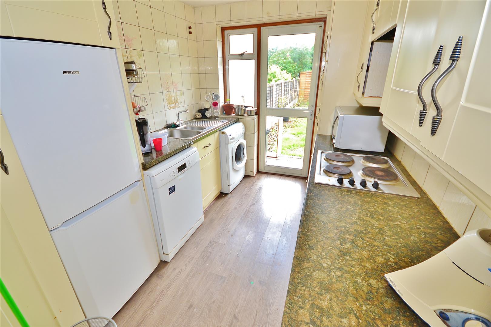 Room Sandringham Close in Greater London