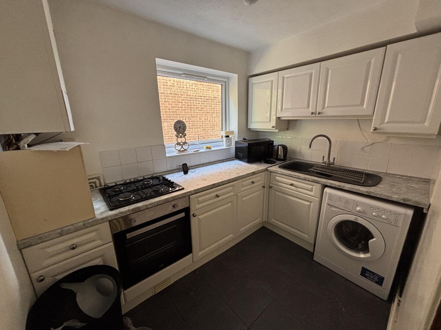 Flat Montana Close in Greater London