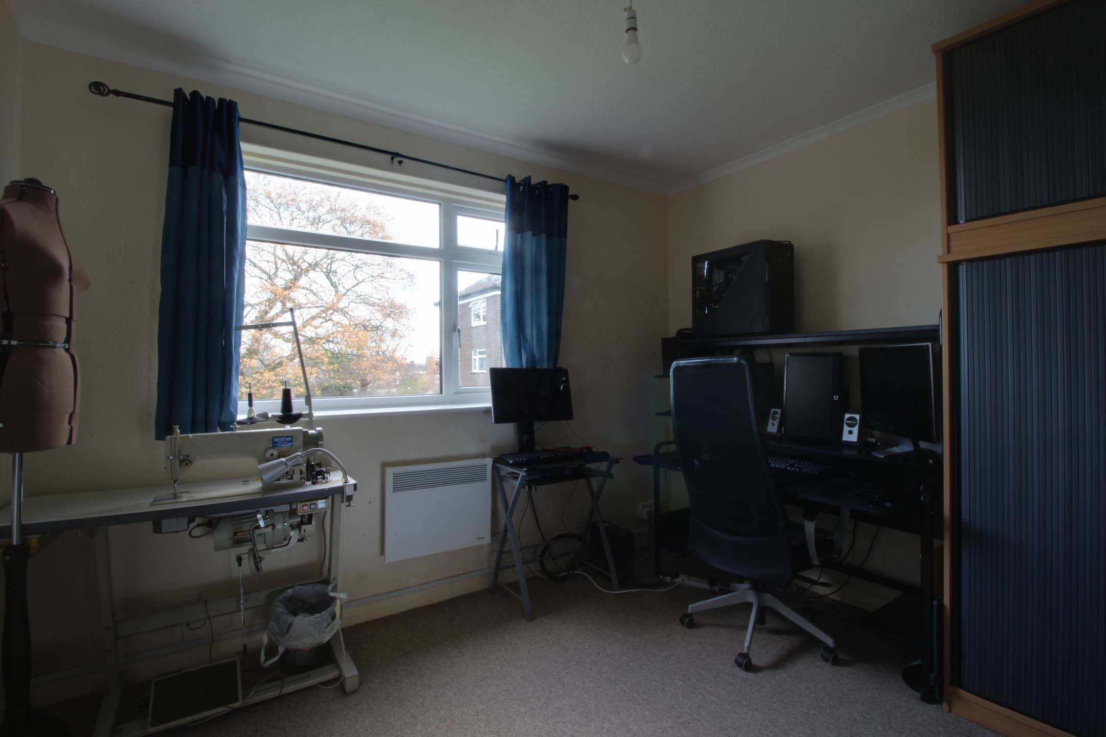 Flat Waldronhyrst in Greater London