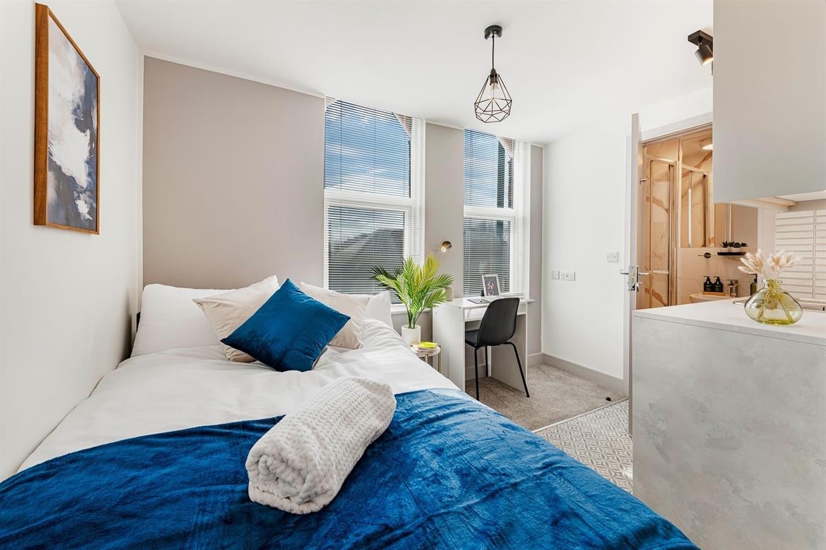 Room Colwick Road in Nottingham