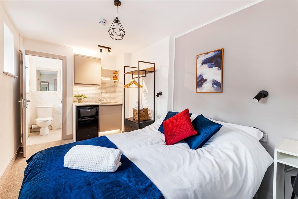 Room Colwick Road in Nottingham