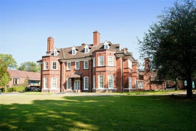 Flat Lidgould Grove in Greater London