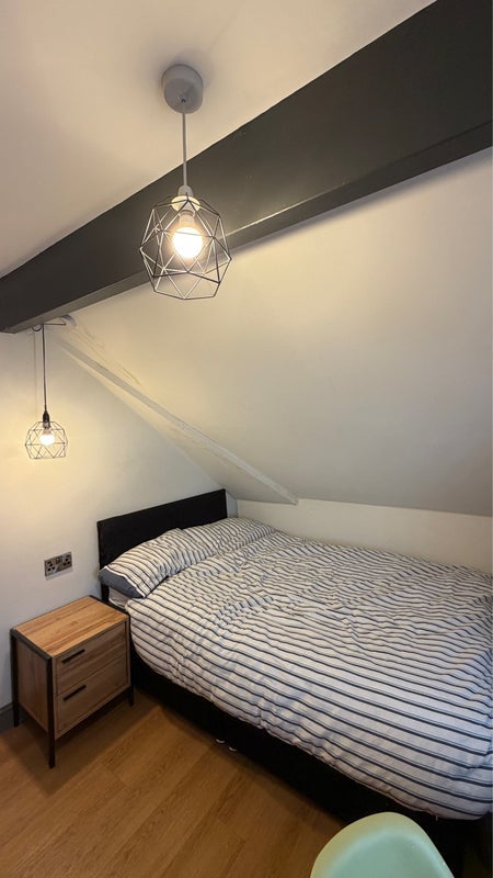Room Borough Road in Middlesbrough