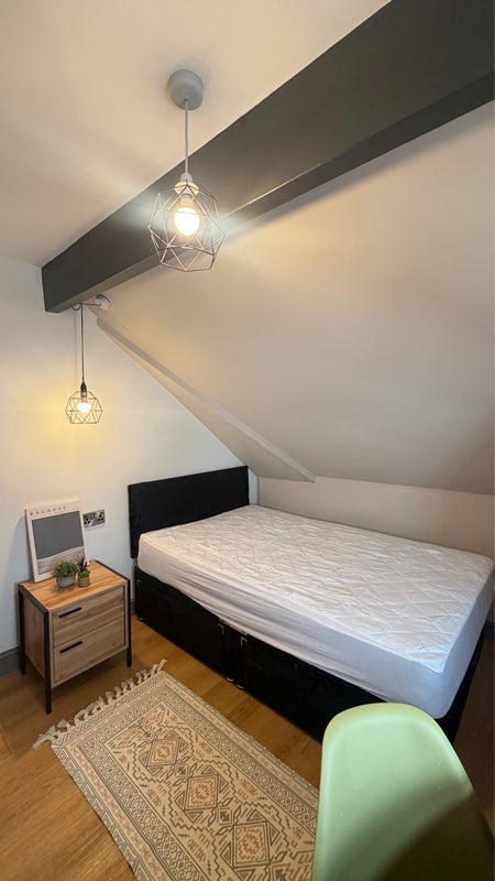 Room Borough Road in Middlesbrough