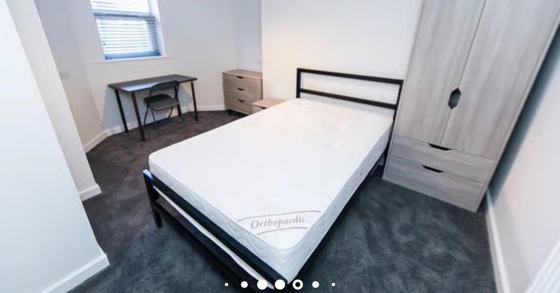 Room Back Hartley Grove in Leeds