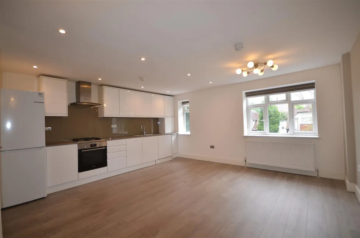 Flat Oakington Avenue in Greater London