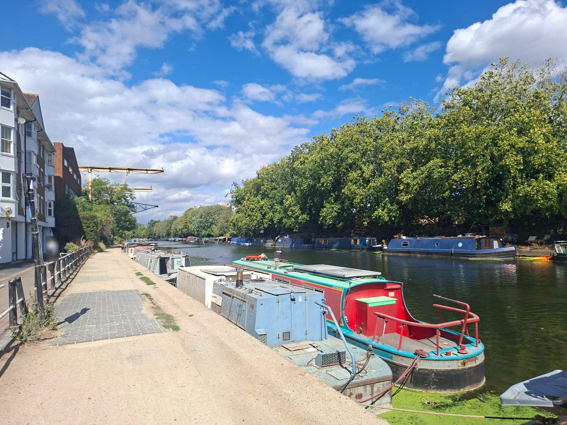 Flat Watermint Quay in Greater London