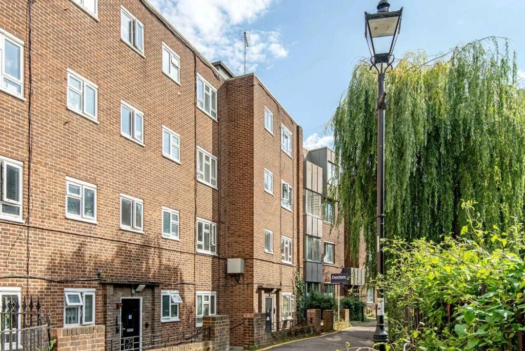 Flat Astey's Row in Greater London