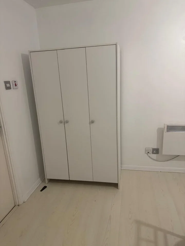Room Whitstable Place in Greater London