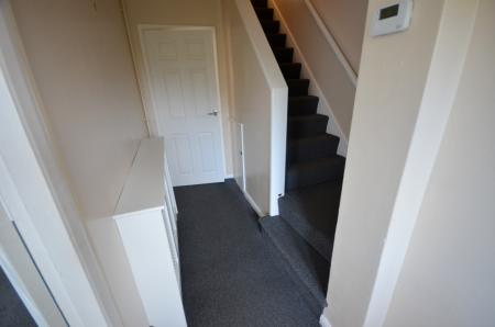 Flat Castleford Avenue in Grimsby