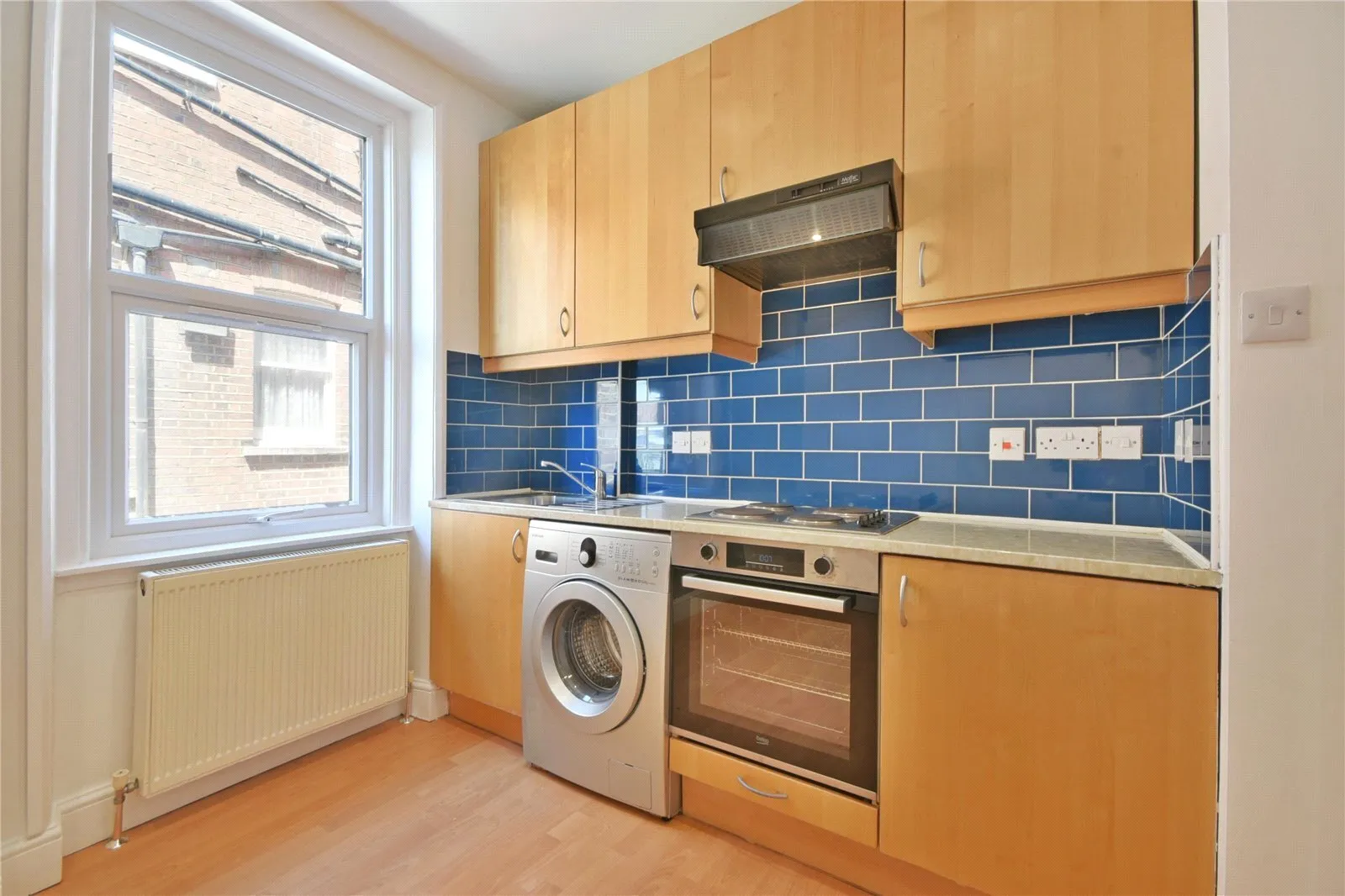 Flat Cricklewood Broadway in Greater London